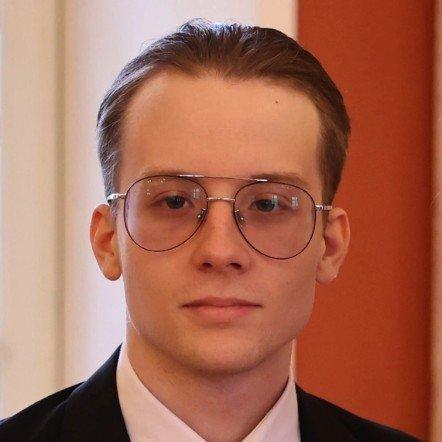 Андрей Голанов